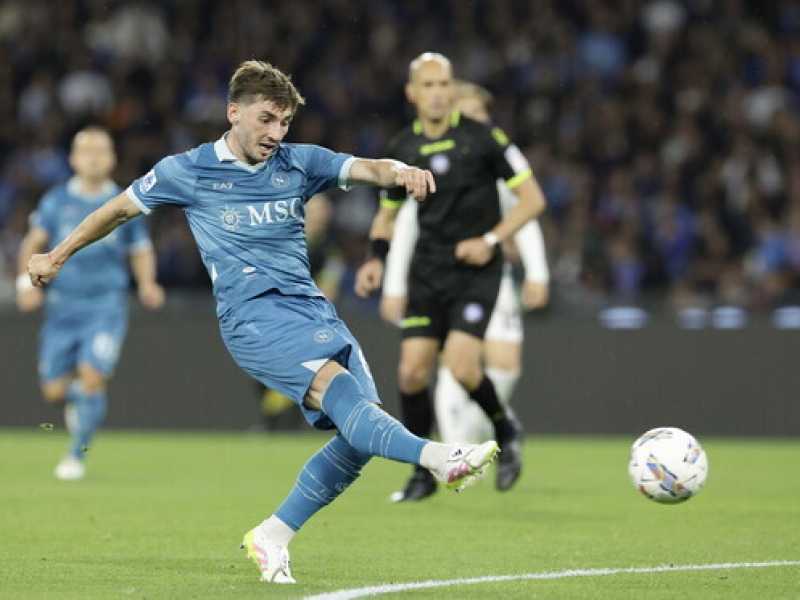 Il centrocampista del Napoli&nbsp;Billy Gilmour (foto LaPresse)