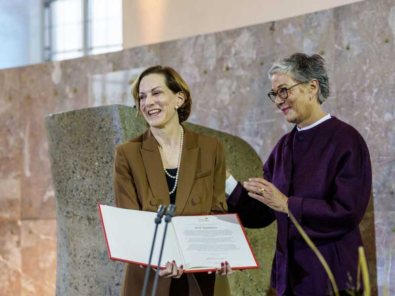 Autocrazie e il pensiero di Anne Applebaum, vincitrice del Premio Strega Internazionale