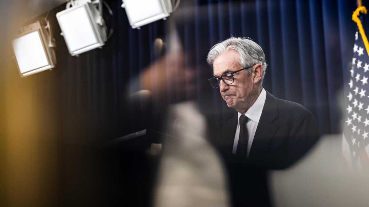 Immagine di Le Fed lascia i tassi invariati: “Rischio di maggiore disoccupazione e inflazione”