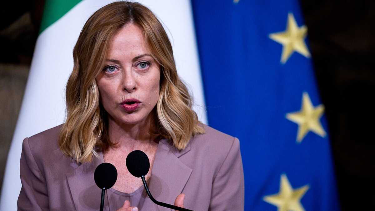Immagine di Meloni sul femminicidio di Martina Carbonaro: “Senza fiato. Le norme non bastano, serve una svolta culturale”