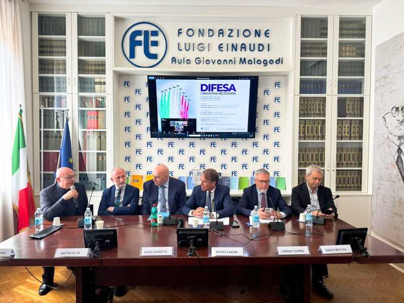 La coppia bipartisan Crosetto-Guerini per convincere italiani e partiti sul riarmo