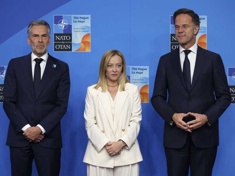 Impegno per l’Ucraina e una nomina italiana per il fianco sud. Meloni al vertice Nato