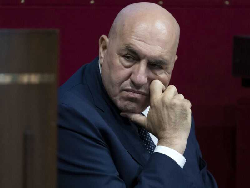 Crosetto: “Ha ragione Macron: i valori si difendono con la forza. La Lega? Sul riarmo segua il governo”