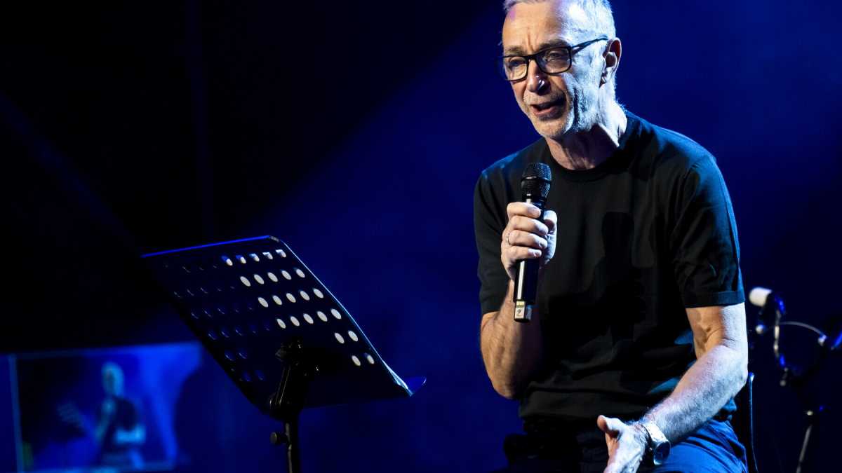 Immagine di Linus in difesa di Milano: “Città migliore della sua narrazione”