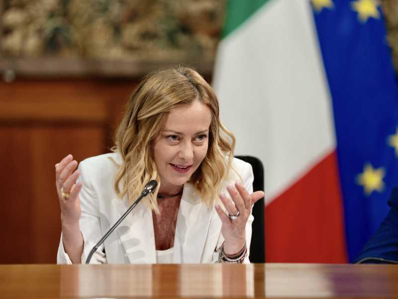 Open Arms, amministratori dem indagati e caso Almasri: dentro FdI aleggia il fantasma giudiziario