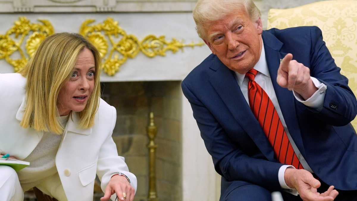 Immagine di Trump ha chiesto a Meloni di organizzare l'incontro con Putin lunedì a Roma