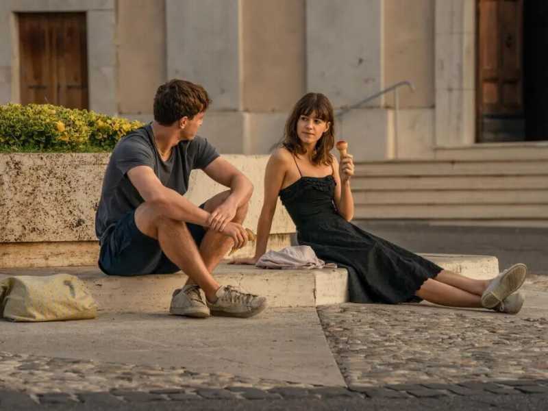 Una scena della serie "Normal People" tratta dall'omonimo romanzo di Sally Rooney
