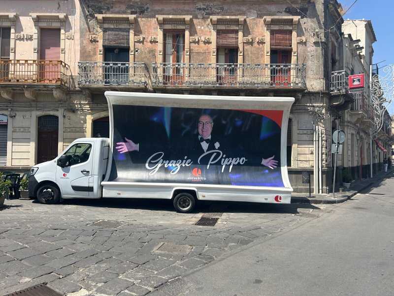 Militello caput mundi. Il funerale di Baudo è la “baudosagra”