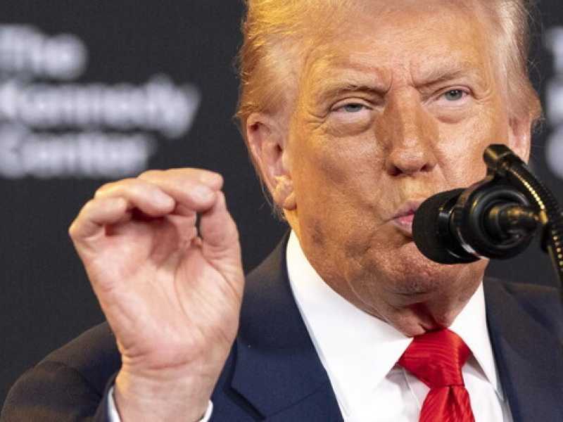 Solo un ultimatum di Trump può aprire a un vertice Zelensky-Putin