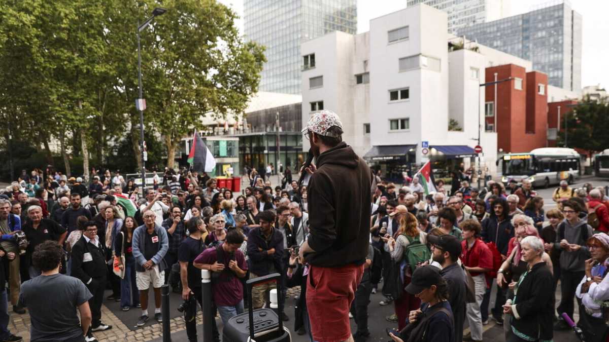 Immagine di Il giorno della tempesta perfetta in Francia: "Blocchiamo tutto" in piazza