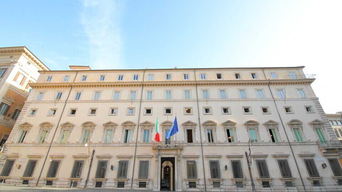 Immagine di La presidenza del Consiglio condannata a pagare 100 milioni di debiti di un comune in dissesto