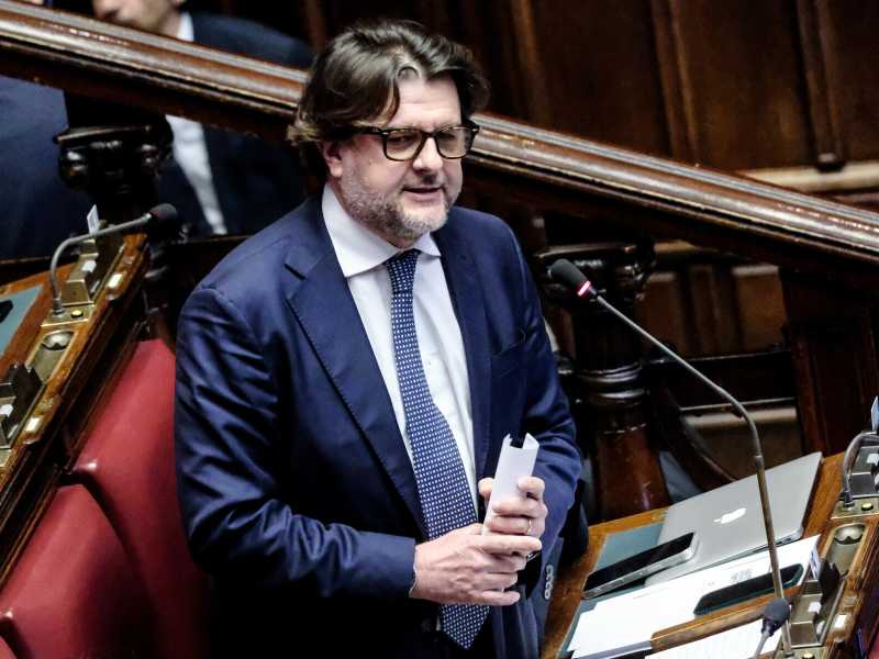 Pace tra governo e Bankitalia. “Panetta è superpartes. Nella audizione non ci sono giudizi politici”, dice Osnato (FdI)