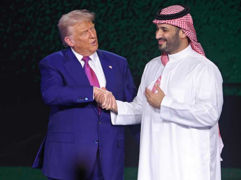 Donald Trump con&nbsp;Mohammed bin Salman (foto Epa, via Ansa)