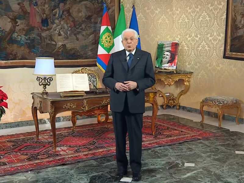 Mattarella visto dai giornali che non escono