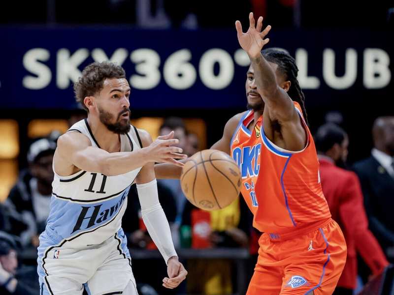 Trae Young con la canotta numero 11 degli Atlanta Hawks (foto Epa, via Ansa)&nbsp;<br />