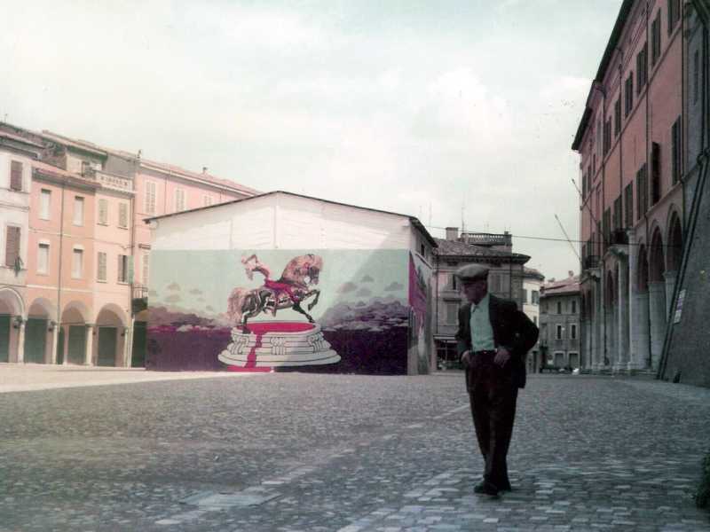  Il dipinto di Pazienza in Piazza del Popolo a Cesena (courtesy A.Cult. APS "Cesena di una volta")<br />