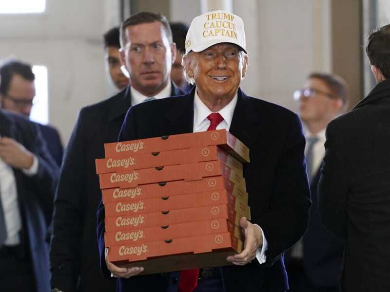 Trump da Sorbillo. Il "Pentagon Pizza Index" che anticipa le operazioni militari americane