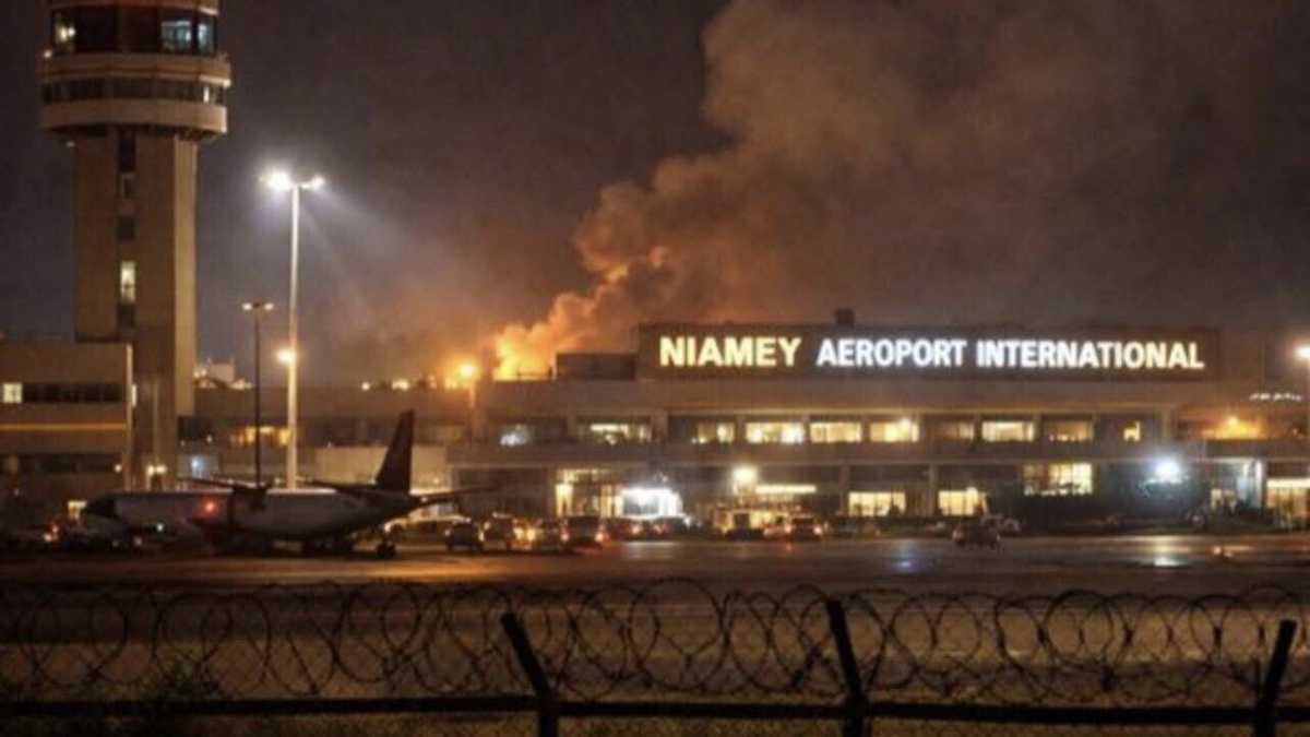Immagine di L'aeroporto di Niamey che ospita militari italiani è stato attaccato