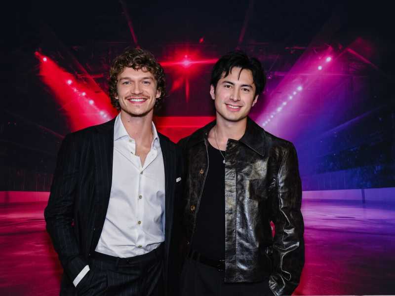  <span style="color: rgb(8, 8, 8); font-family: Lato, sans-serif; font-size: 14px;">Connor Storrie e Hudson Williams (</span>getty images)