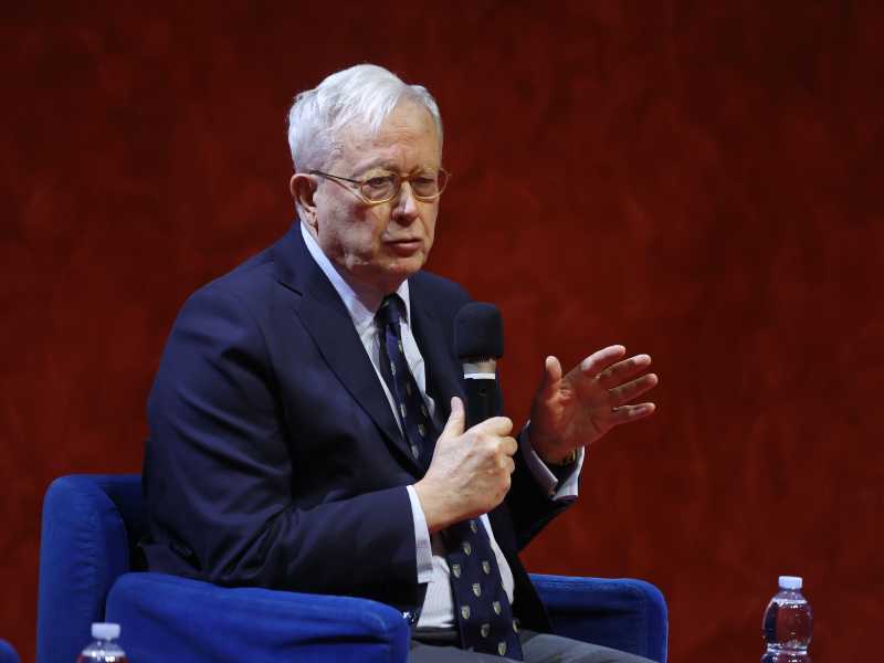 Tremonti: "Il libro di Vannacci mi sembra opera dei russi. Servirebbe Umberto Eco"