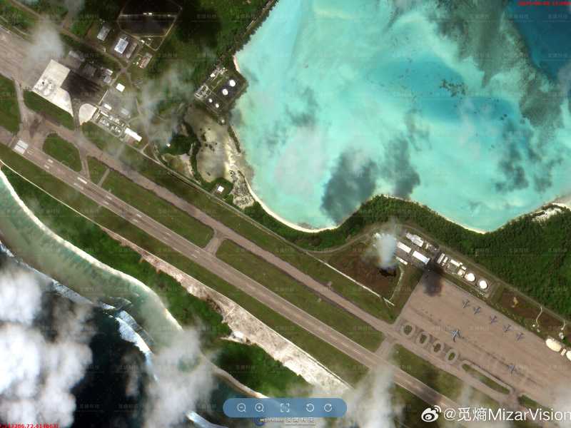 Bombardieri B-52 in fase di riposizionamento da Diego Garcia, immagini condivise da Mizar Vision