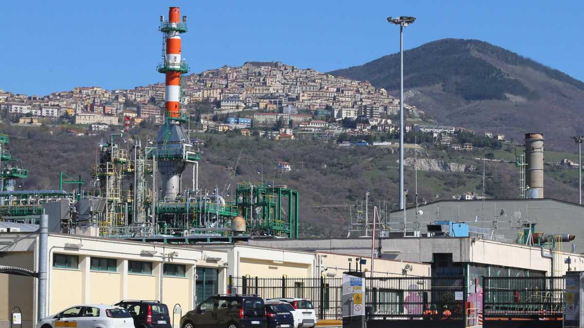 Immagine di "Petrolgate" e "Totalgate”, scandali che non lo erano