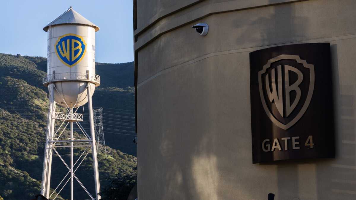 Immagine di L’ennesimo colpo di scena: ora è Paramount a comprare Warner Bros
