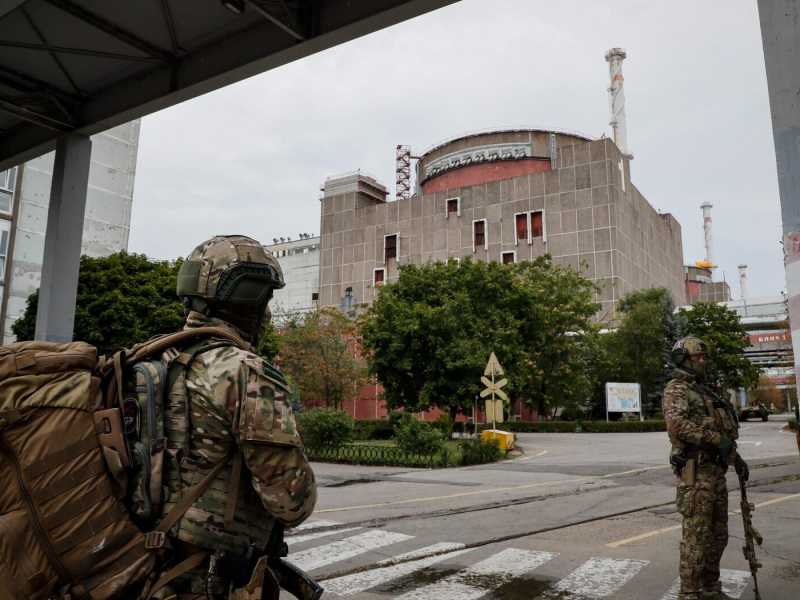 La vita a Enerhodar e nella centrale nucleare occupata dai russi