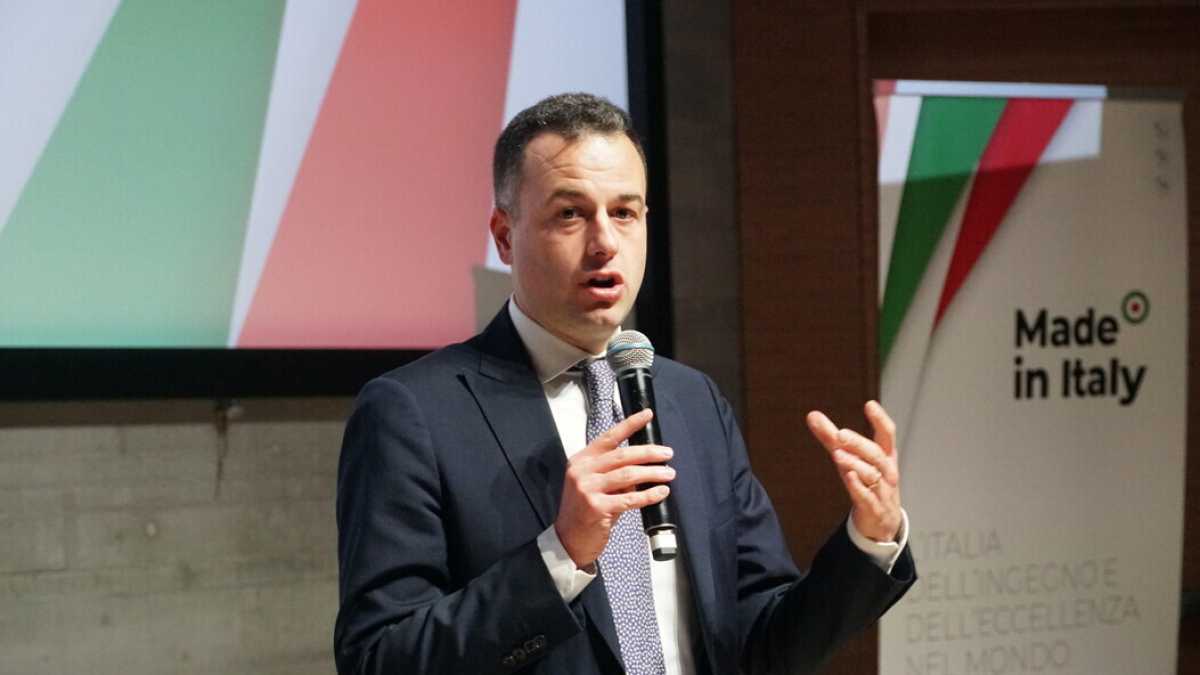 Immagine di Chi è Simone Venturini, il delfino di Brugnaro candidato sindaco a Venezia