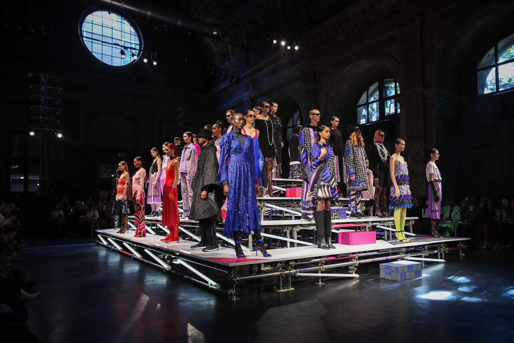 Un momento della sfilata di Emilio Pucci