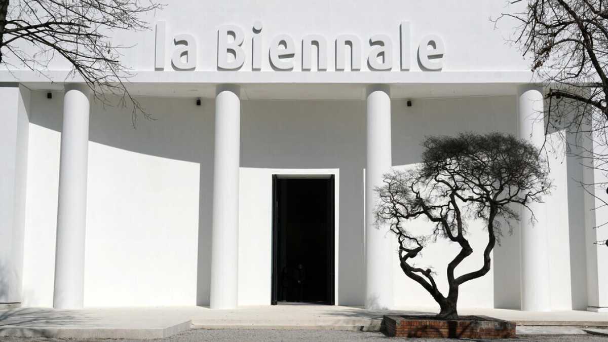 Immagine di Quanto è difficile stare dalla parte giusta, sul referendum come alla Biennale