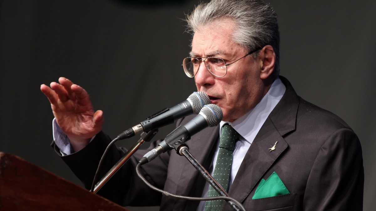 Immagine di Rozzo dal cuore grande, a Bossi non gliela si faceva. E lui sì che riuscì a smacchiare e cavalcare il giaguaro