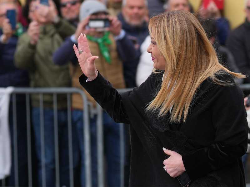 La presidente del Consiglio Giorgia Meloni al Funerale del fondatore della Lega Umberto Bossi (Foto Claudio Furlan per LaPresse)