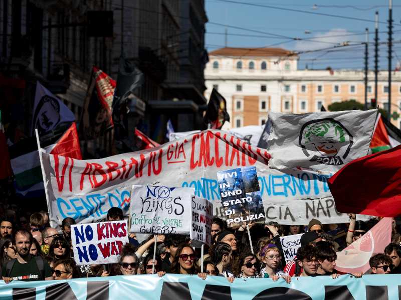 Manifestazione No Kings. Roma 28 marzo 2026. ANSA/MASSIMO PERCOSSI