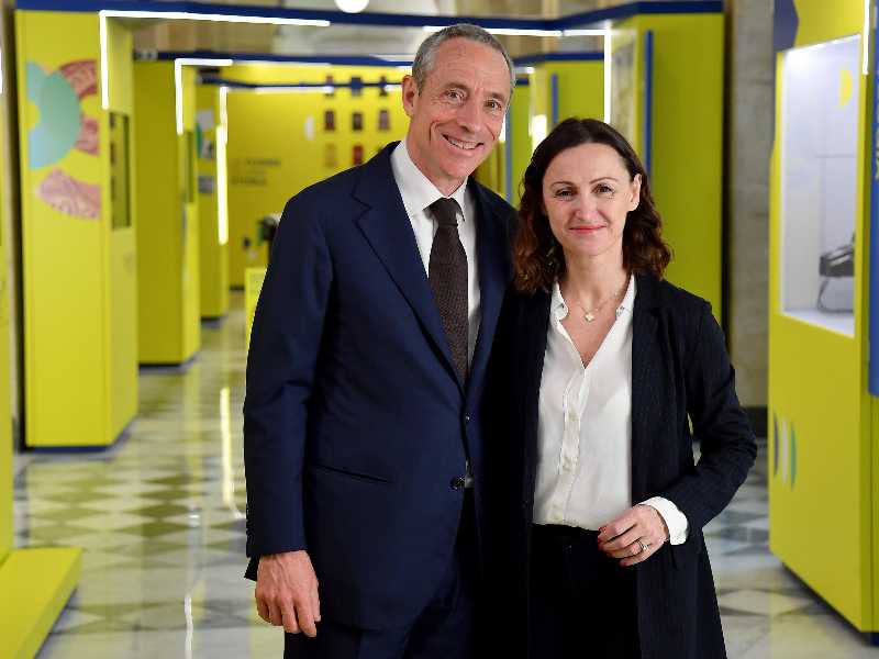L’AD di Poste Italiane Matteo Del Fante e la Presidente Silvia Rovere