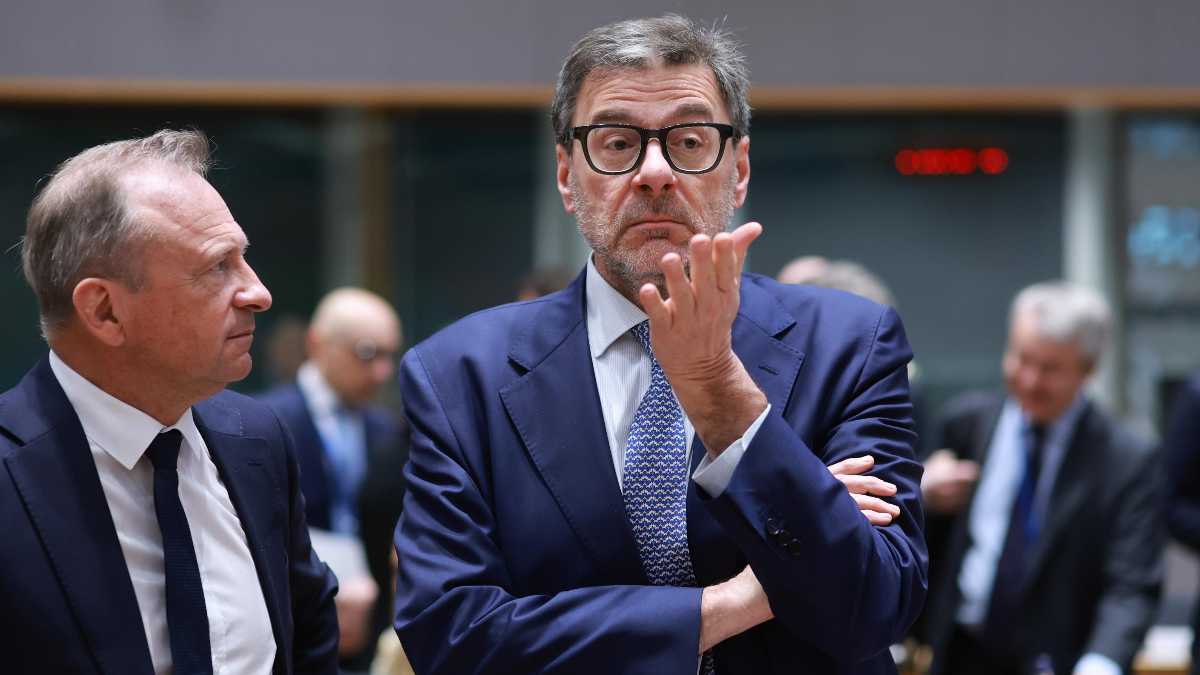 Immagine di Giorgetti propone, Bruxelles frena: il rischio flop di tassare gli extraprofitti energetici