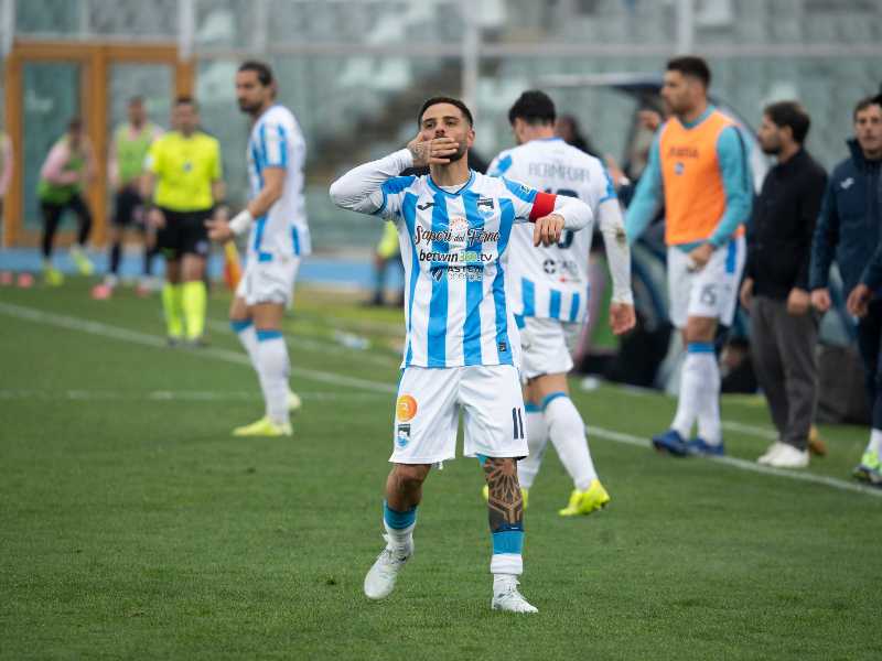 Lorenzo Insigne in azione con la maglia del Pescara, 2 Marzo 2026. ANSA/US PESCARA CALCIO