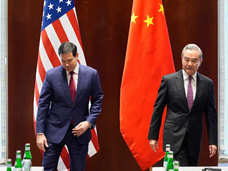 Il segretario di Stato americano Marco Rubio incontra il ministro degli Esteri cinese Wang Yi a Monaco, il 13 febbraio scorso, a margine della Conferenza sulla sicurezza