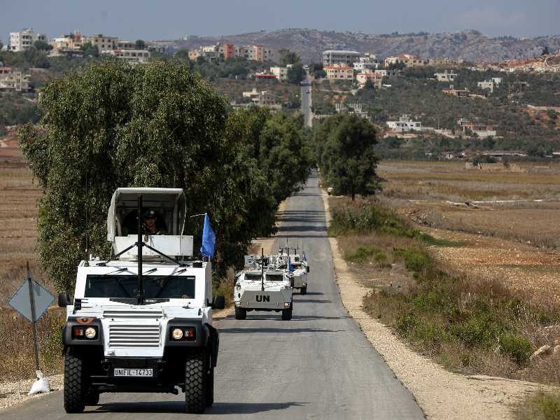 Un convoglio di mezzi della missione Unifil a Khiam (Marwan Naamani/picture alliance via Getty Images)