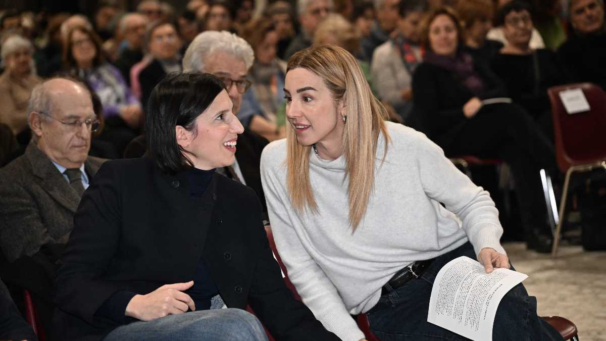 Immagine di Non c’è solo Conte. Anche Silvia Salis prepara il suo libro manifesto