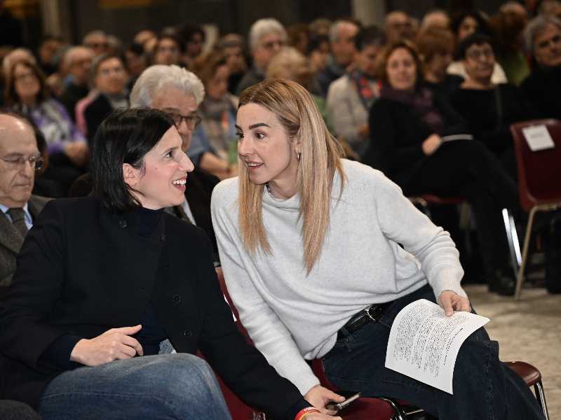 Elly Schlein, segretaria del Partito Democratico, e Silvia Salis, sindaca di Genova