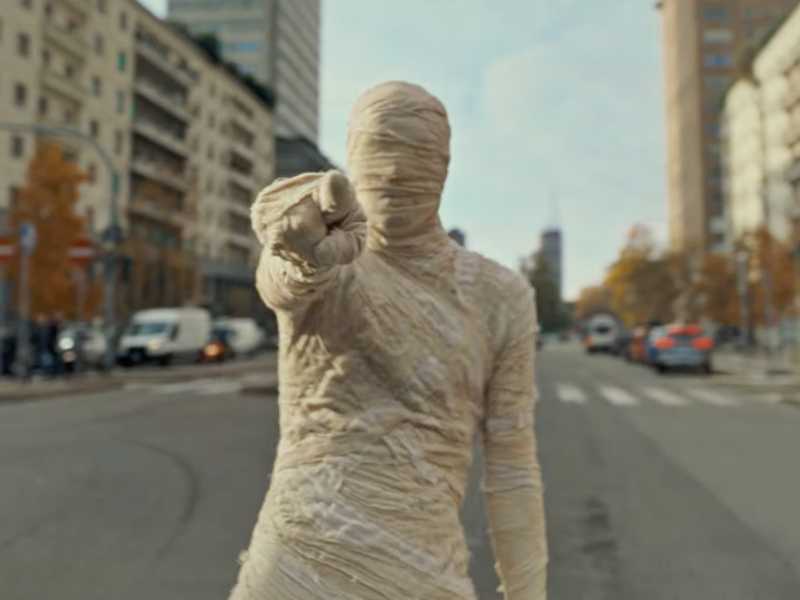 Lasciateci le mummie, fanno ridere