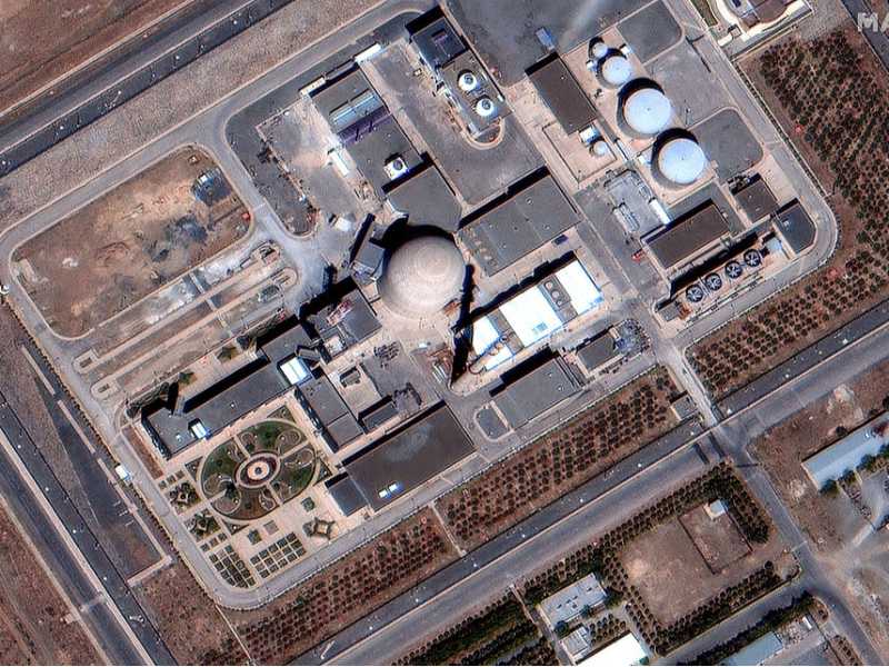Il reattore iraniano ad acqua pesante di Arak prima che venisse colpito dagli attacchi aerei israeliani (foto Maxar Technologies)