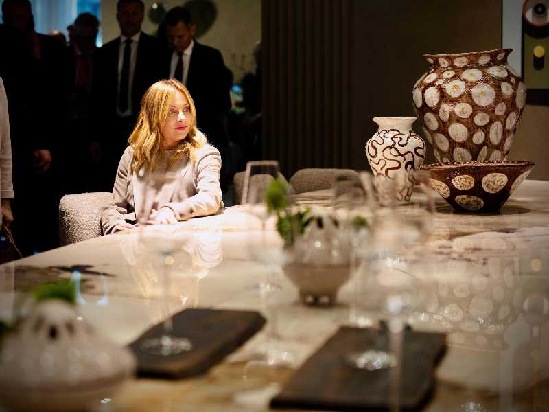 La premier Giorgia Meloni al Salone del Mobile (foto ANSA/FILIPPO ATTILI-US PALAZZO CHIGI)