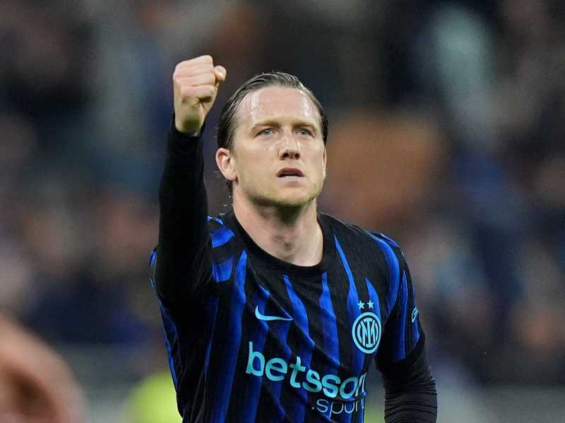 Il centrocampista dell'Inter Piotr Zielinski (foto LaPresse)