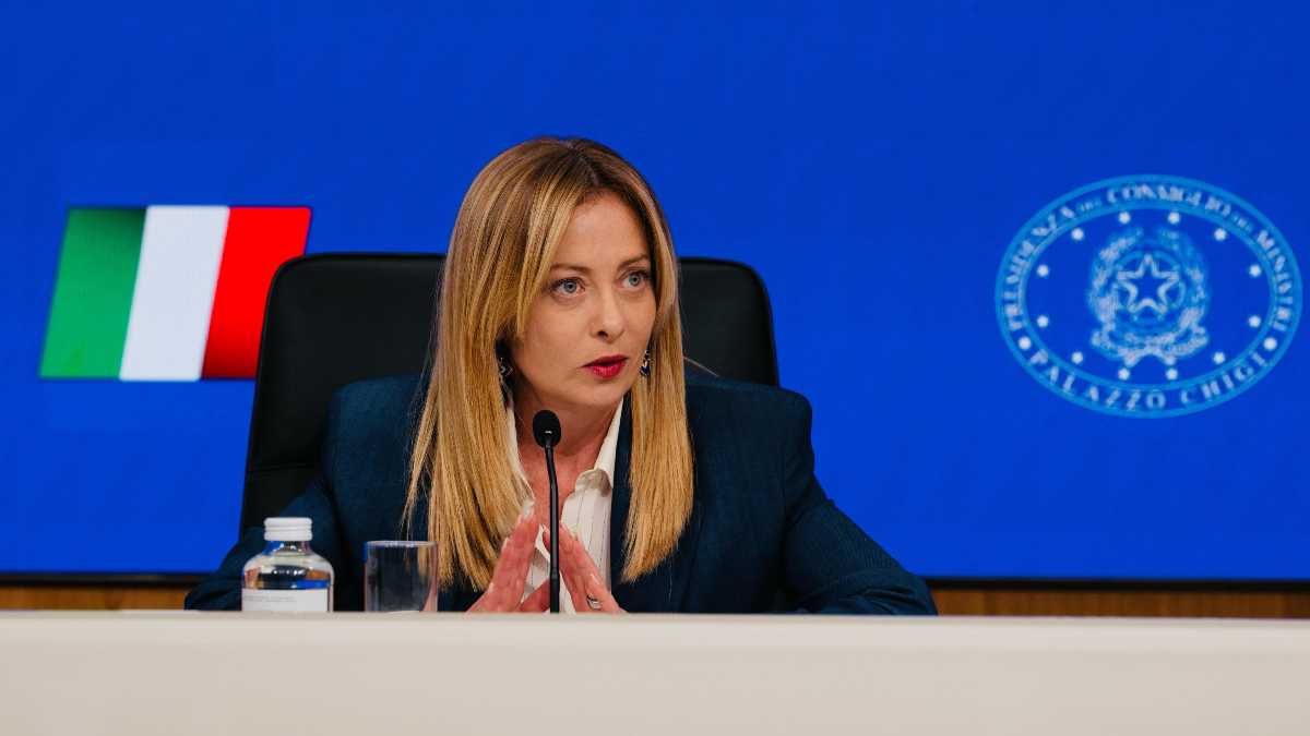 Immagine di Il governo può galleggiare nella “via del mezzo” o reinventarsi: da volenteroso a influente e magari una punta scandaloso