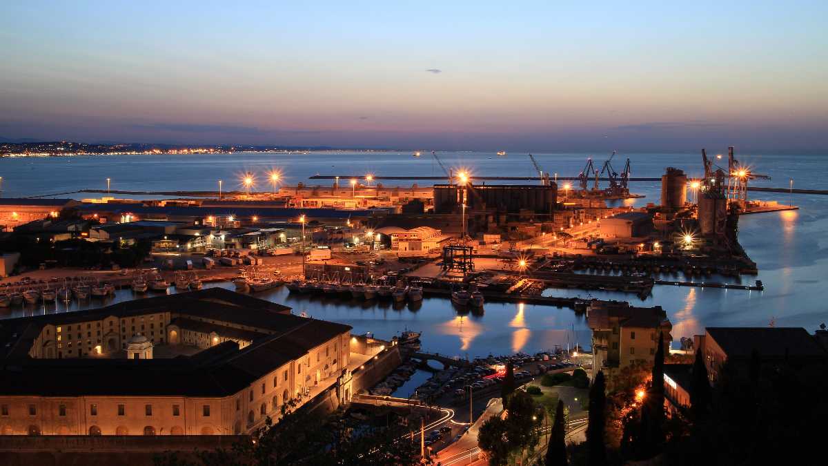 Immagine di Solo le Marche riassumono tutta l’Italia