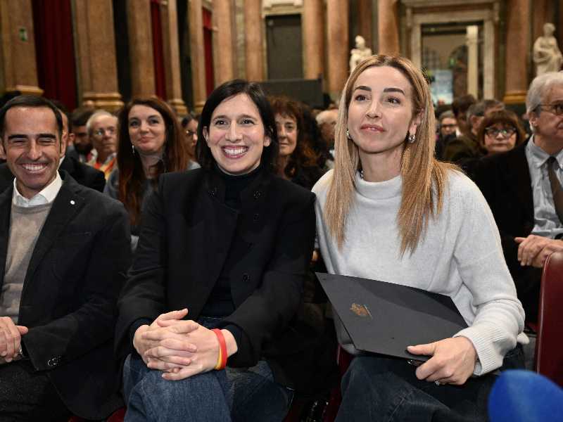 In attesa della prossima mossa di Silvia Salis, Schlein abbozza il suo Cencelli (senza Conte)