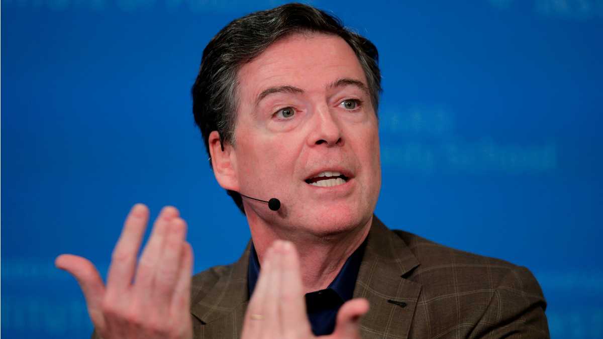 Immagine di L'ex capo dell'Fbi Comey si è costituito. La fine del dipartimento di giustizia