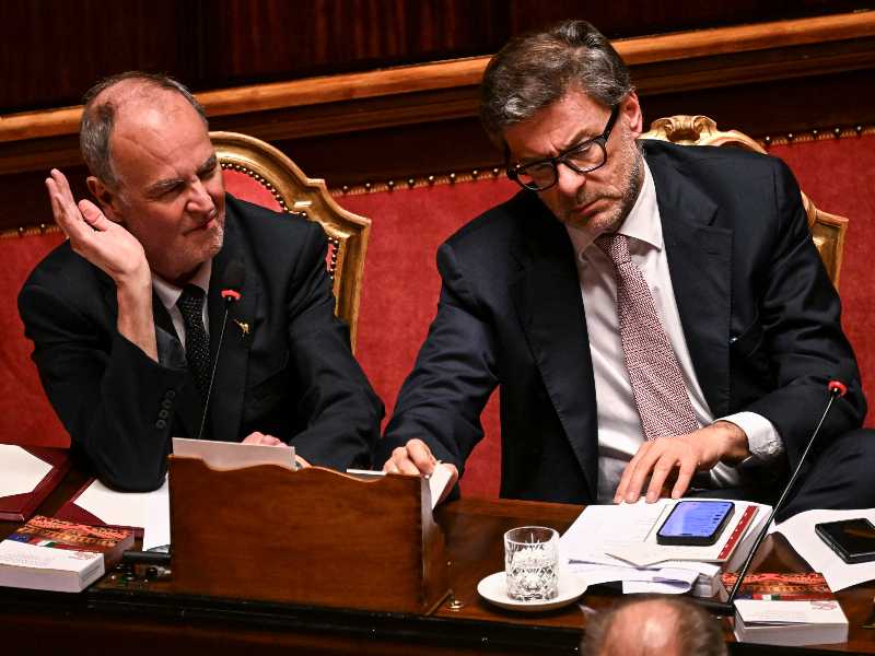 Smontare l’adeguamento dell'età pensionabile alla speranza di vita fa crollare il sistema. I conti di Mef e Rgs